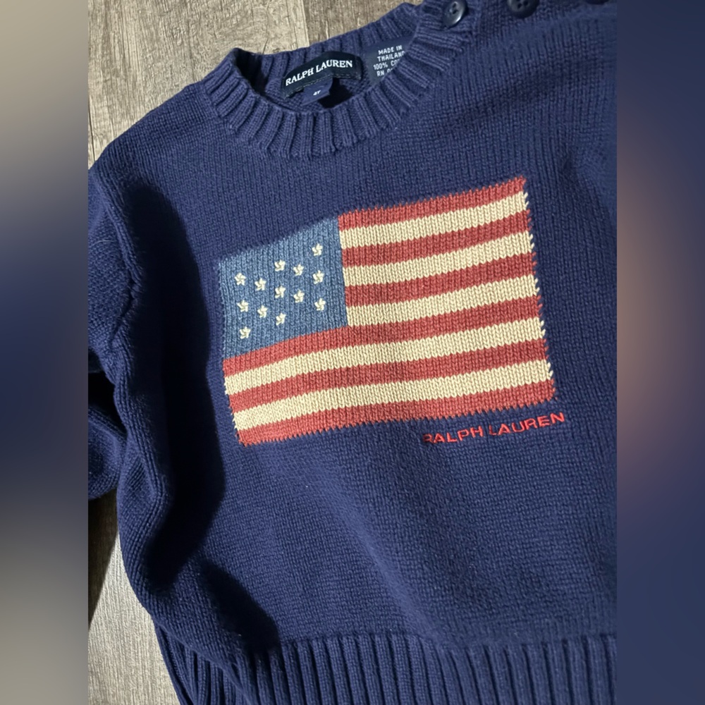 Size 4t Runs small!!! 
Ralph Lauren Navy Sweater with American Flag - Picture 2 of 6